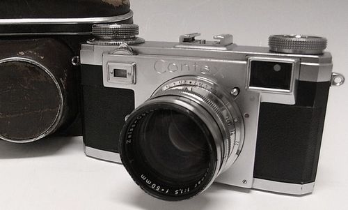 古いカメラなどの趣味コレクション